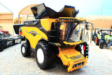 Load image into Gallery viewer, UH7237 Universal Hobbies New Holland CR11 Combine Harvester with wheels in Yellow