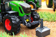 Load image into Gallery viewer, USK10640 USK FENDT 313 VARIO TRACTOR - WEIGHT