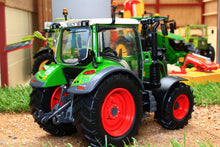 Load image into Gallery viewer, USK10640 USK FENDT 313 VARIO TRACTOR - REAR RIGHT QUARTER