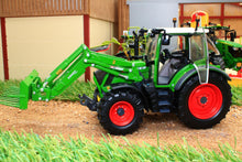 Load image into Gallery viewer, USK10641 USK FENDT 313 VARIO TRACTOR WITH FRONT LOADER - LEFT SIDE
