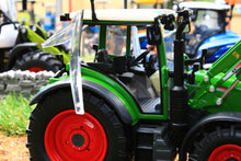 Load image into Gallery viewer, USK10642 USK Fendt 313 Vario Tractor with Loader and Round Bale Grab