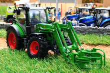 Load image into Gallery viewer, USK10642 USK Fendt 313 Vario Tractor with Loader and Round Bale Grab