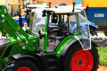Load image into Gallery viewer, USK10642 USK Fendt 313 Vario Tractor with Loader and Round Bale Grab