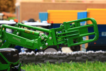 Load image into Gallery viewer, USK10642 USK Fendt 313 Vario Tractor with Loader and Round Bale Grab