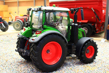 Load image into Gallery viewer, USK10661 USK 1:32 scale Fendt 314 Vario 4WD Tractor in Metal Box