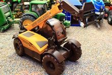 Load image into Gallery viewer, 43395(W) Weathered Britains 1:32 Scale New Holland TH 7.42 Telehandler