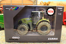 Load image into Gallery viewer, 43422(W) Weathered Britains Claas Arion 660 Limited Night Edition