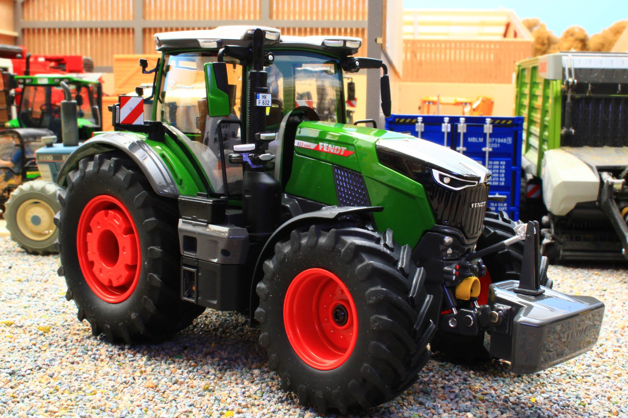W7873 Wiking Fendt 832 Vario 4WD Tractor ** NOW IN! ** – Brushwood