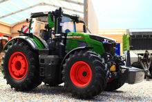 Load image into Gallery viewer, W7873 Wiking Fendt 832 Vario 4WD Tractor