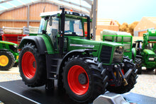 Load image into Gallery viewer, WE1002 Weise Toys 1:32 Scale Fendt Favorit 824 4WD Tractor 1996 to 2000