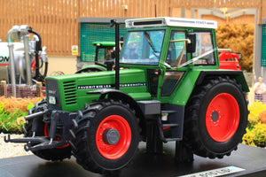 WE1007 Weise Toys Fendt Favorit 615 LSA Tractor