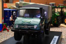 Load image into Gallery viewer, WE1012 Weise Toys 1:32 Scale Unimog 406 with Steel Roof and Canvas Hood