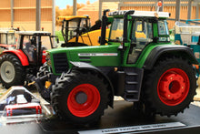 Load image into Gallery viewer, WE1025 Weise Toys Fendt Favorit 926 Vario 4WD Tractor