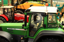 Load image into Gallery viewer, WE1025 Weise Toys Fendt Favorit 926 Vario 4WD Tractor