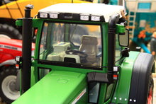 Load image into Gallery viewer, WE1025 Weise Toys Fendt Favorit 926 Vario 4WD Tractor