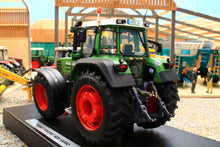 Load image into Gallery viewer, WE1025 Weise Toys Fendt Favorit 926 Vario 4WD Tractor