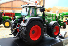 Load image into Gallery viewer, WE1026 Weise Toys 1:32 Scale Fendt Favorit 926 Vario Gen 2 4WD Tractor