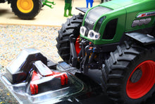 Load image into Gallery viewer, WE1026 Weise Toys 1:32 Scale Fendt Favorit 926 Vario Gen 2 4WD Tractor