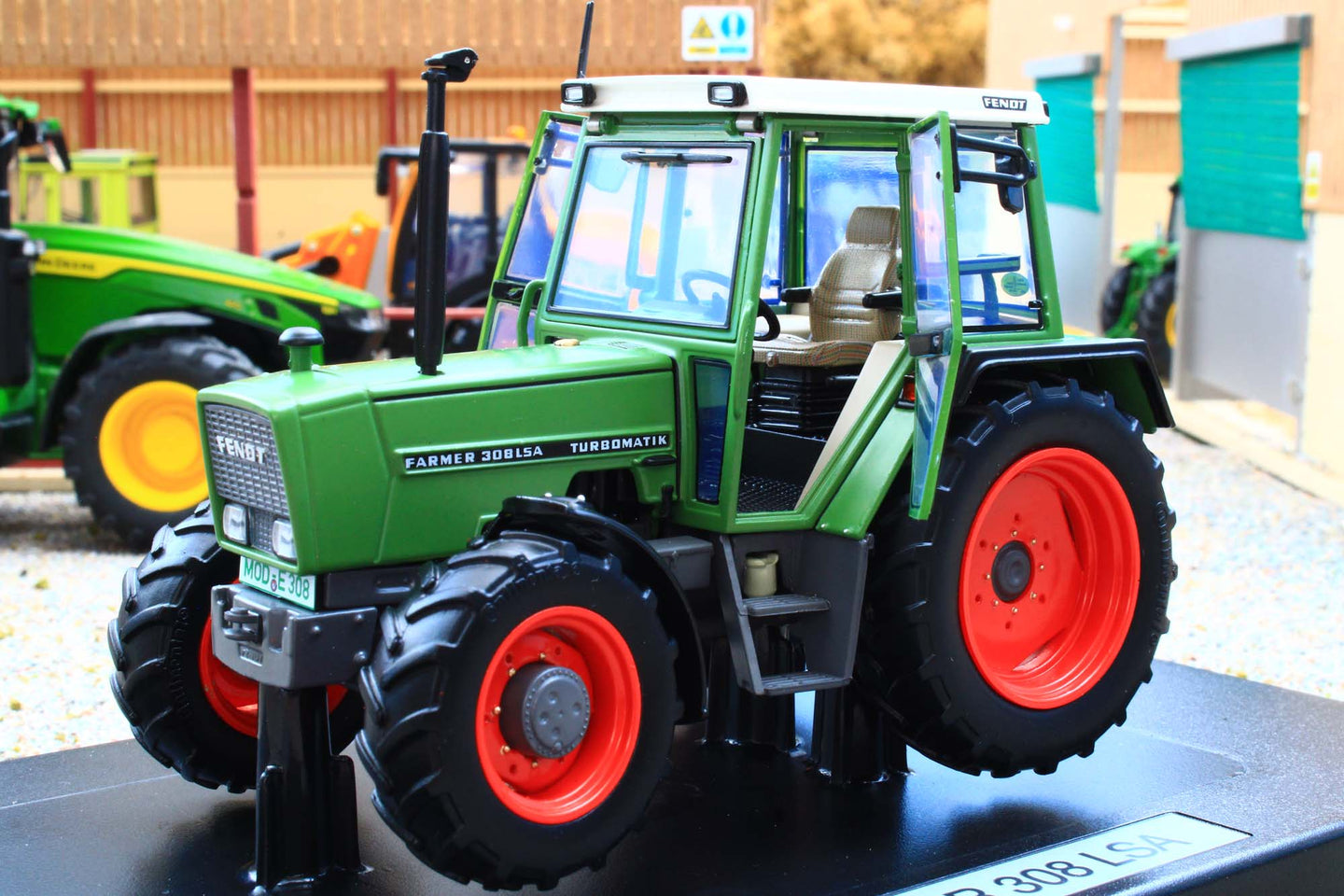 WE1047 Weise Toys Fendt Farmer 308LSA 4WD Tractor