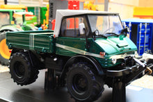 Load image into Gallery viewer, WE1048 Weise Toys 1:32 Scale Unimog 406 with Softtop in Moss Green