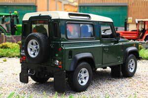 WEL22498G Welly 1:24 Scale Land Rover Defender 90 in Green with White Roof