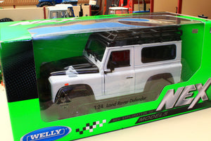 WEL22498SP Welly 1:24 Scale Land Rover Defender 90 in White with roof rack and snorkel Tatty Box