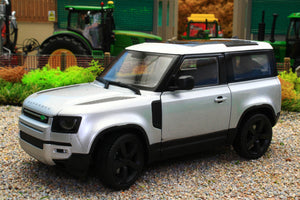 WEL24110S Welly 1:24 Scale New Land Rover Defender 90 2020 in Silver