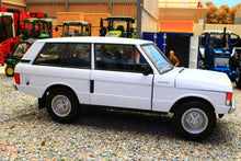 Load image into Gallery viewer, WEL24128W Welly 1:24 Scale Range Rover in White 1970