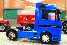 Load image into Gallery viewer, WEL32280B Welly 1:32 Scale Mercedes Actros 4x2 Lorry in Blue