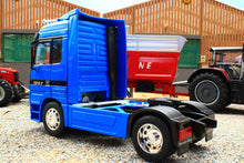 Load image into Gallery viewer, WEL32280B Welly 1:32 Scale Mercedes Actros 4x2 Lorry in Blue