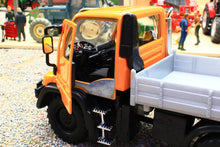 Load image into Gallery viewer, WEL32380COR Welly 1:32 Scale Unimog U400 in Municipal Yellow