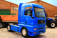 Load image into Gallery viewer, WEL32640B Welly 1:32 Scale MAN TG510A XXL 4x2 Lorry in Bright Blue