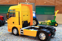 Load image into Gallery viewer, WEL32650SY Welly 1:32 Scale MAN TGX 18.440 4x2 Lorry in Yellow