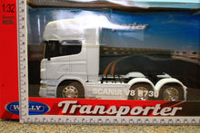Load image into Gallery viewer, WEL32670LW WELLY 1:32 Scale Scania R730 V8 6x4 Lorry in White