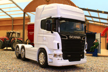 Load image into Gallery viewer, WEL32670LW WELLY 1:32 Scale Scania R730 V8 6x4 Lorry in White
