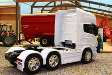 Load image into Gallery viewer, WEL32670LW WELLY 1:32 Scale Scania R730 V8 6x4 Lorry in White
