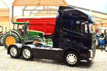 Load image into Gallery viewer, WEL32690LB Welly 1:32 Scale Volvo FH 6x 2 Lorry In Dark Blue