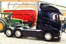 Load image into Gallery viewer, WEL32690LB Welly 1:32 Scale Volvo FH 6x 2 Lorry In Dark Blue
