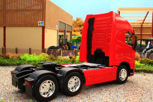 WEL32690LR Welly 1:32 Scale Volvo FH 6x4 Lorry in Red NEW!