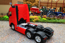 Load image into Gallery viewer, WEL32690LR Welly 1:32 Scale Volvo FH 6x4 Lorry in Red NEW!