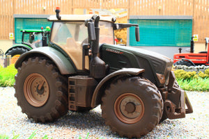 Weathered 43290 Britains Fendt 824 Vario PROFI Special Edition Tractor