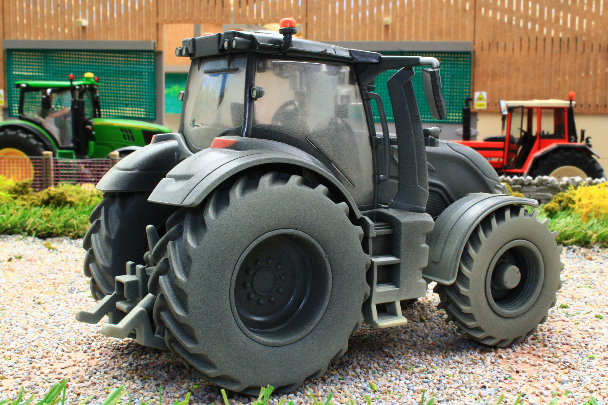 BRITAINS 43309 Valtra Q305 - Britains - 43309 - 1:32 BRITAINS 43309 Valtra Q305 - Britains - 43309 - 1:32