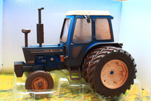 Load image into Gallery viewer, 43371(w) Weathered Britains Ford 7600 2WD with Dual Rear Wheels DIRTY EFFECT