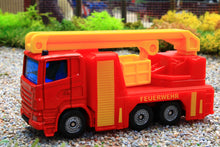 Load image into Gallery viewer, 1080  Siku 1:87 Scale Fire Engine with access platform