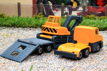 Load image into Gallery viewer, 1611 Siku 1:87 Scale Articulated Lorry with Low Loader and Digger