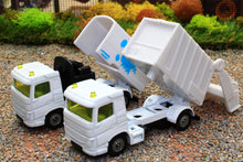 Load image into Gallery viewer, 1687 Siku 1:87 Scale Road Sweeper and Refuse Lorry set