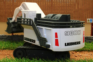 1798 Siku 187 Scale Liebherr R900 Mining Excavator Tractors And Machinery (1:87 Scale)