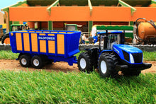 Load image into Gallery viewer, 1947 SIKU 150 SCALE NEW HOLLAND TRACTOR WITH SILOSPACE SILAGE TRAILER