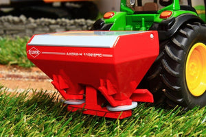 2050 Siku Kuhn 1102 Emc Fertiliser Spreader Tractors And Machinery (1:32 Scale)