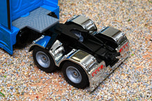 Load image into Gallery viewer, 2717 Siku 1:50 Scale Freightliner Cascadia Lorry
